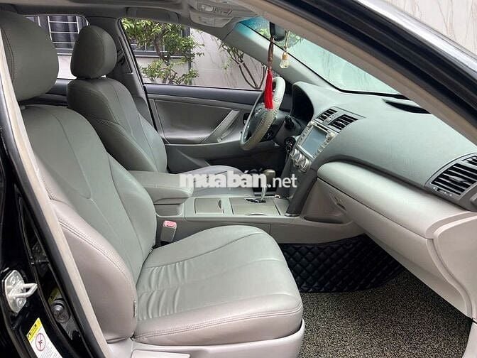 TOYOTA CAMRY LE 2.5 – NHẬP MỸ