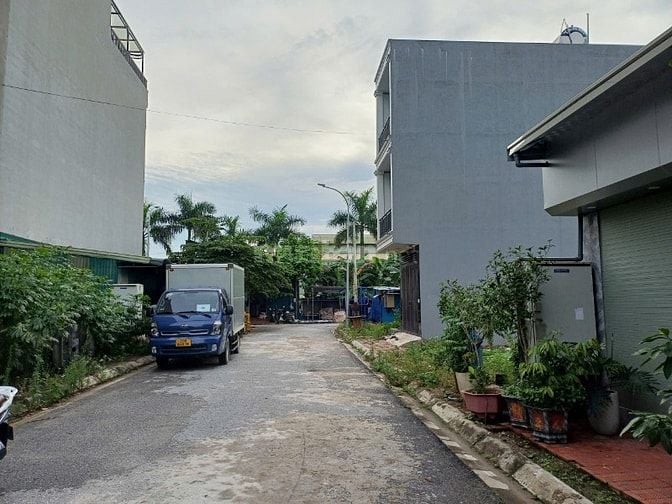 Chính chủ em cần  bán 45m2 dịch vụ Phú Vinh An Khánh, hướng Nam