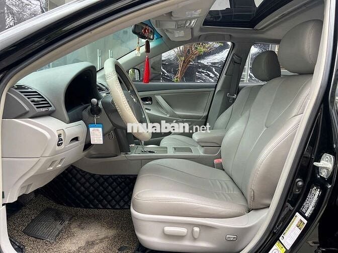 TOYOTA CAMRY LE 2.5 – NHẬP MỸ