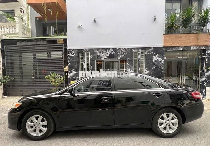 TOYOTA CAMRY LE 2.5 – NHẬP MỸ