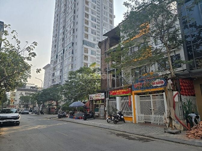 CHÍNH CHỦ CẦN BÁN NHÀ Mặt Phố Phú Xá,Tây Hồ siêu đẹp.75m2 mặt 4.2m 