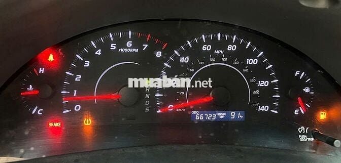 TOYOTA CAMRY LE 2.5 – NHẬP MỸ