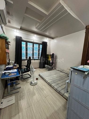 Bán nhanh nhà đường Hoàng Văn Thụ, gần VinCom Cộng Hoà, giá 1tỷ8