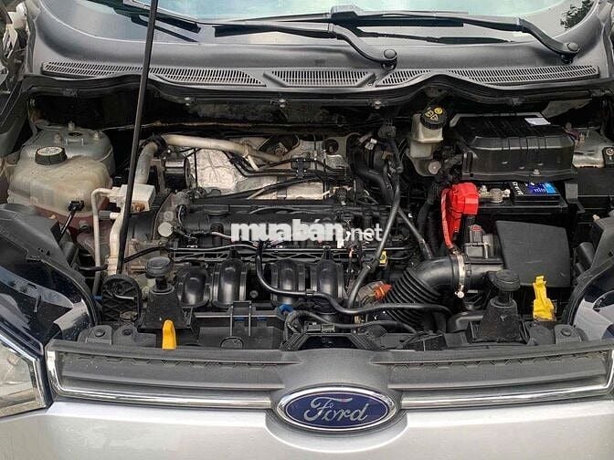 Ford EcoSport 2015 Titanium 1.5L AT - 100000 km