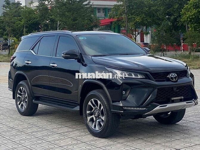 Toyota Fortuner 2021 Legender 2.8 4X4AT - 48000 km