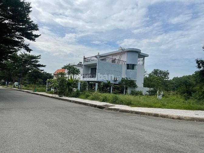  cần tiền bán 5 lô biệt thự đẹp khu ĐTM Bình Nguyên, ngay làng ĐHQG