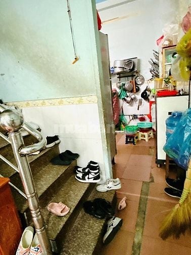 Bán Nhà khu P15Q8. Cách mặt tiền Bình Đông 100m.kế bên THPT Ngô Gia Tự