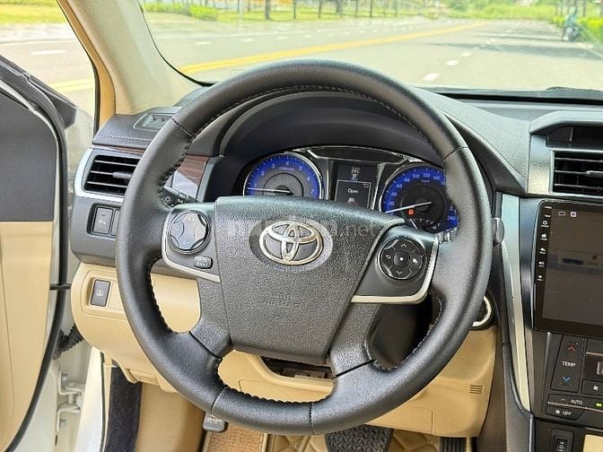 🆕 TOYOTA CAMRY 2.0E  • Sản xuất : 2018 • Odo : 88.000kilomet
