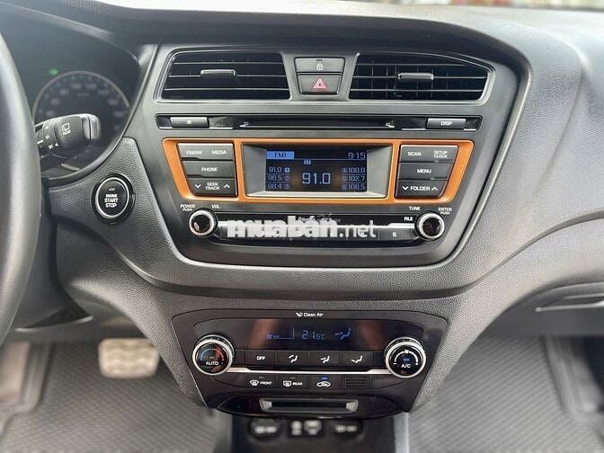 Hyundai i20 2015 Active 1.4 AT - 82000 km