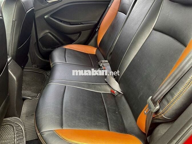 Hyundai i20 2015 Active 1.4 AT - 82000 km
