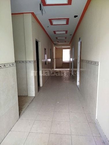 Cho thuê tòa nhà góc 3 mặt tiền Hoàng Việt, P.4, Q. Tân Bình giá 600tr