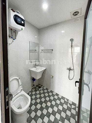 CHO THUÊ PHÒNG CCMN 25m2 FULL ĐỒ MỚI, BAN CÔNG RỘNG TẠI Q.THANH XUÂN