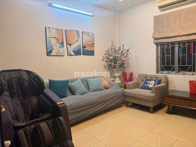 Bán nhà Khương Hạ ngõ ô tô, 47m2 x 4T, MT3.75m, giá 9.5 tỷ