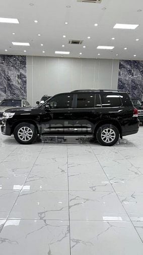 Bán Toyota Land Cruiser 4.6 V8 sản xuất 2016, chạy ít xe cực mới.