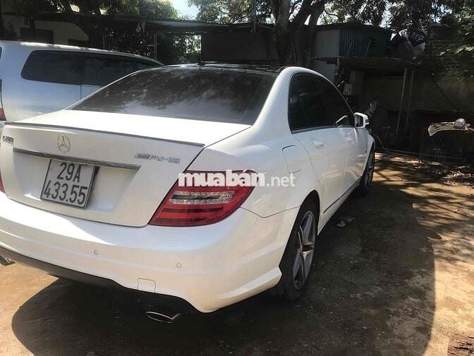 Mercedes Benz C Class 2011 C200 - 10000 km