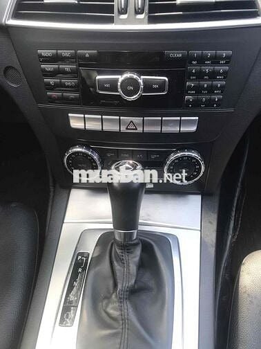 Mercedes Benz C Class 2011 C200 - 10000 km
