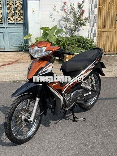 🌈Honda  wave blade 2015 110 màu cam đen 95%