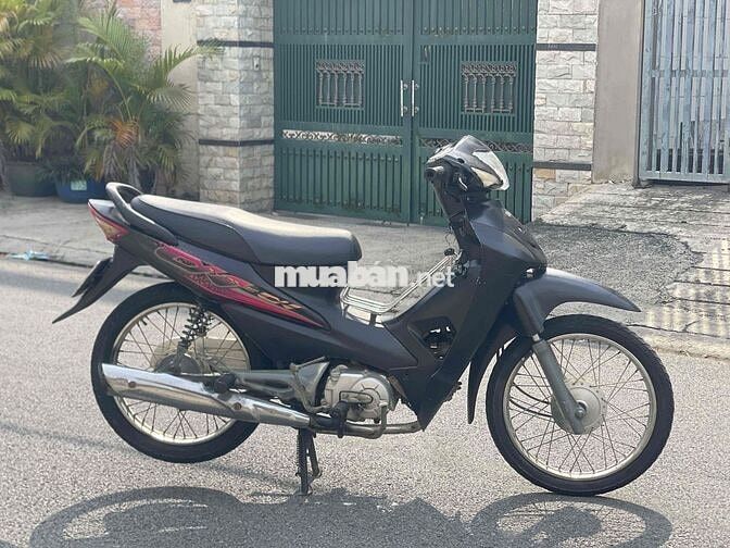 🌈Honda  wave a đùm 2016 50 màu   đen mới 90 %