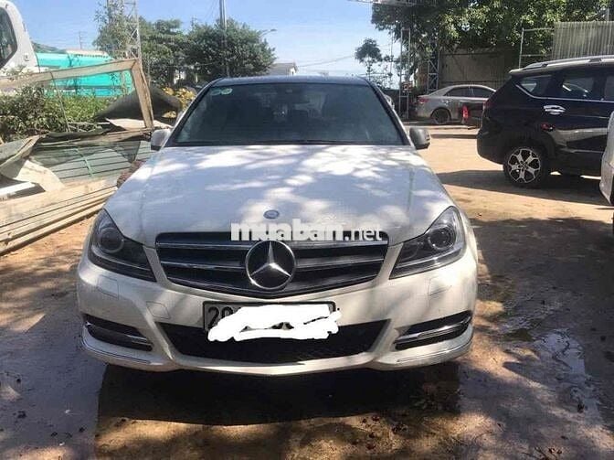 Mercedes Benz C Class 2011 C200 - 10000 km