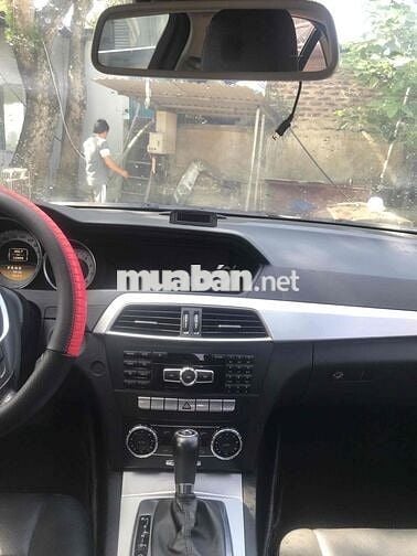 Mercedes Benz C Class 2011 C200 - 10000 km