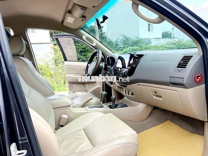 Toyota Fortuner 2012 2.7V 4x2 - xám đẹp