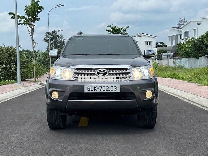 Toyota Fortuner 2012 2.7V 4x2 - xám đẹp