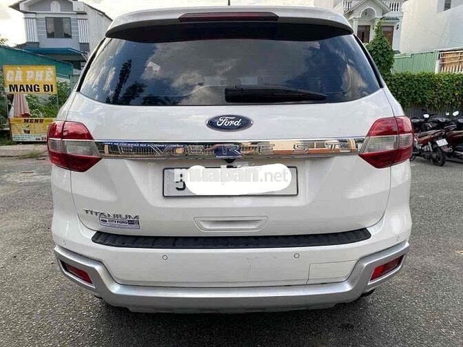 Ford Everest 2019 Titanium Plus 2.0L AT 4WD - 4 km