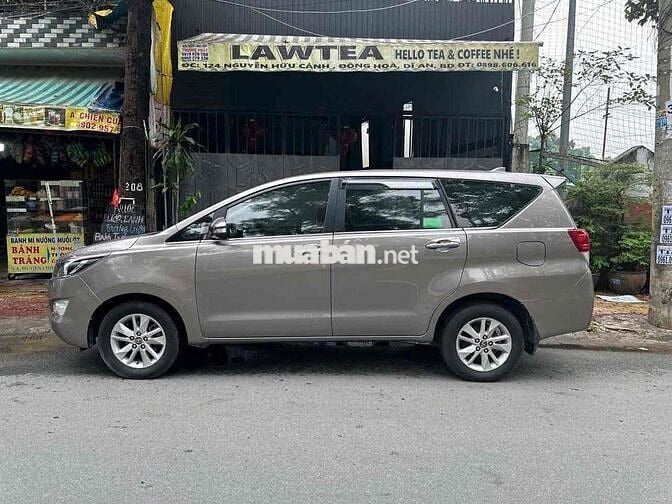Toyota Innova 2018 2.0V - 99000 km còn bớt
