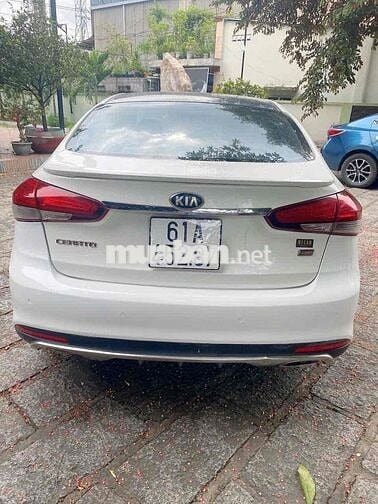 Kia Cerato 2018 2.0 AT - 90000 km còn bớt