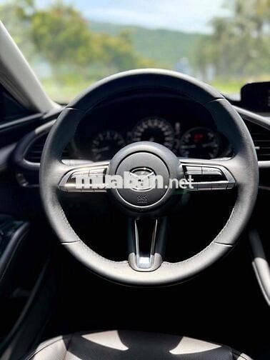 Mazda 3 2024 1.5L Luxury - 3999 km