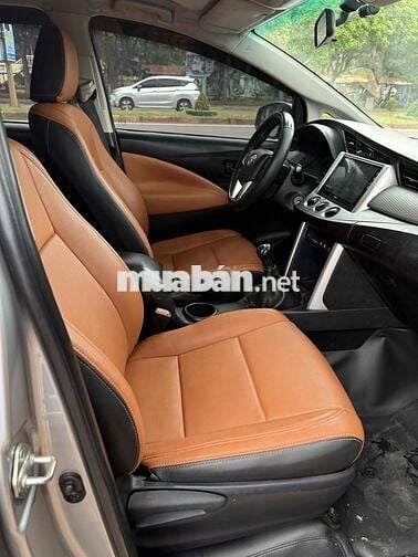 Toyota Innova 2019 2.0E - 912000 km