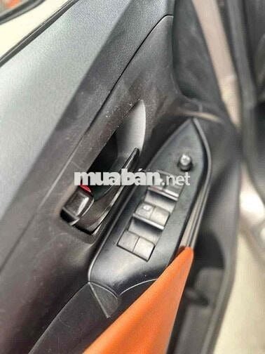 Toyota Innova 2018 2.0V - 99000 km còn bớt