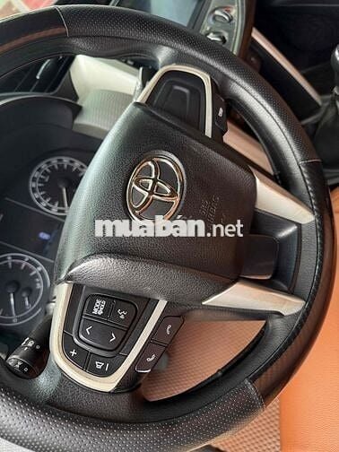 Toyota Innova 2019 2.0E - 912000 km