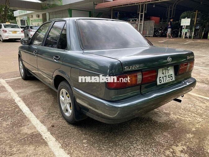 Nissan Sunny 2000 - 123456 km