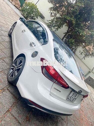 Kia Cerato 2018 2.0 AT - 90000 km còn bớt