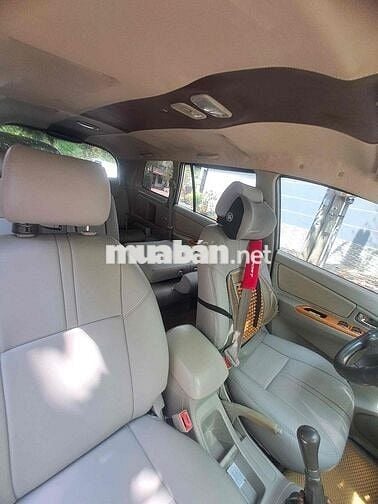 Toyota Innova 2011 G - 346737 km
