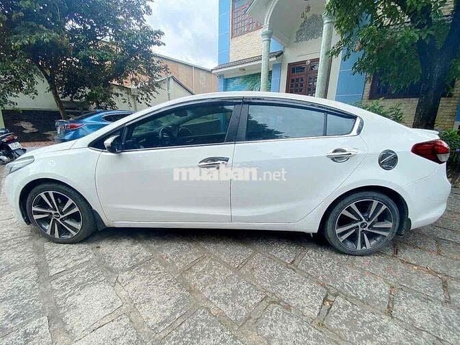 Kia Cerato 2018 2.0 AT - 90000 km còn bớt