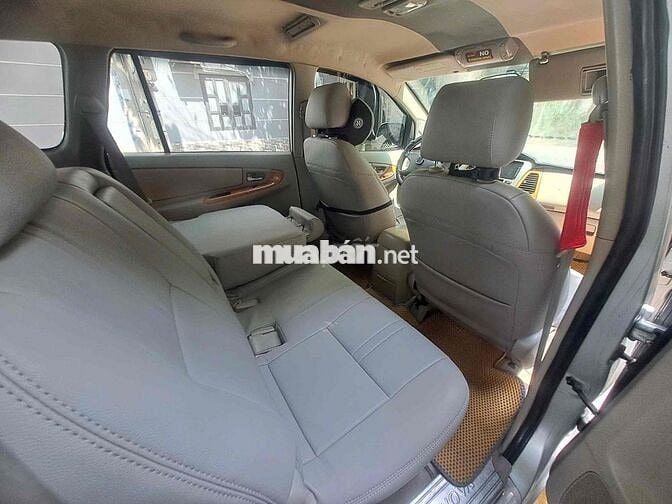 Toyota Innova 2011 G - 346737 km