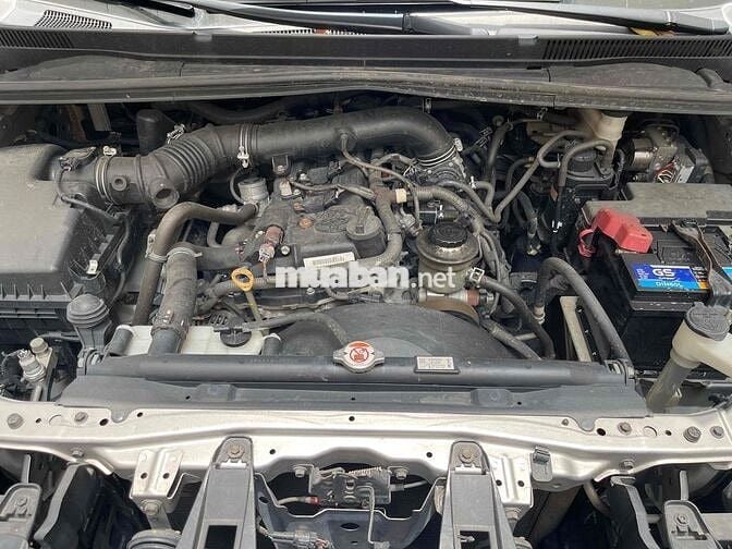 Toyota Innova 2017 2.0G - 74800km