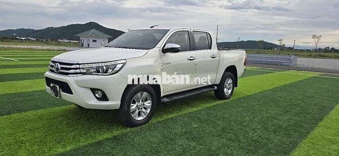 Bán Hilux 4×4 số tự động 2017