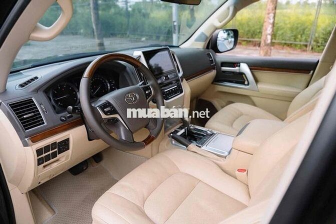 Toyota Land Cruiser 2016 Đen bản VX 4.6 V8 cực đep