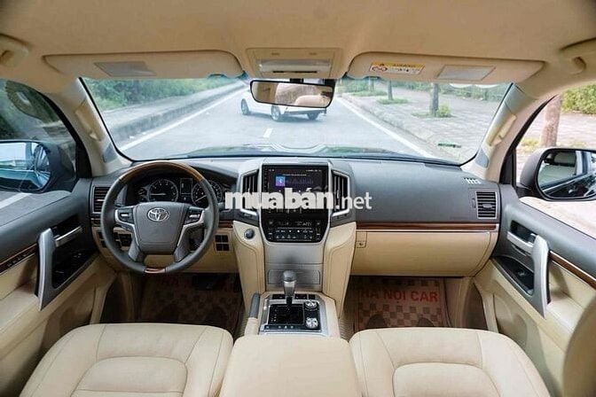 Toyota Land Cruiser 2016 Đen bản VX 4.6 V8 cực đep