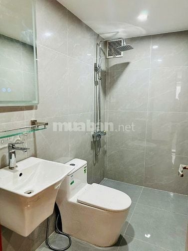 Bán nhanh căn góc chỉ nhỉnh 4 tỷ toà B11 nam trung yên Cầu giấy HN