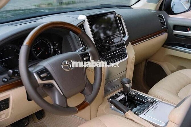 Toyota Land Cruiser 2016 Đen bản VX 4.6 V8 cực đep