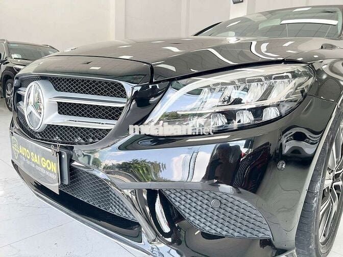 Mercedes C200 model 2019 - 48000km cá nhân biển SG