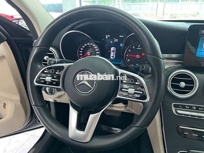 Mercedes C200 model 2019 - 48000km cá nhân biển SG