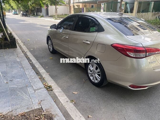 Chính chủ bán VIOS 1.5E sx 2018 fom mới 7 bóng khí
