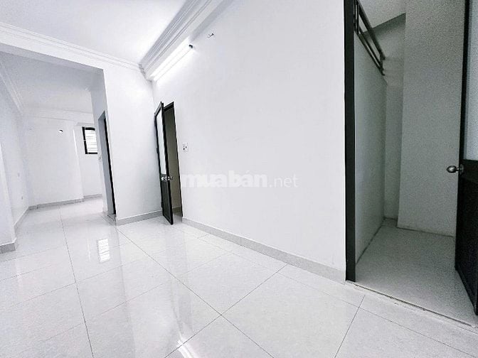 Mua bán liền tay nhà đường 3 tháng 2, quận 11, giá 2tỷ6