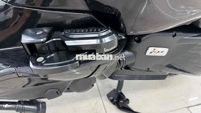 Vespa Sprint Ful đen bóng  Tặng đồ chơi