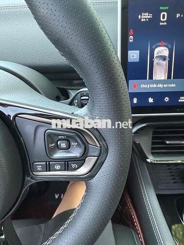 VinFast VF8 2023 Eco - 45000 km
